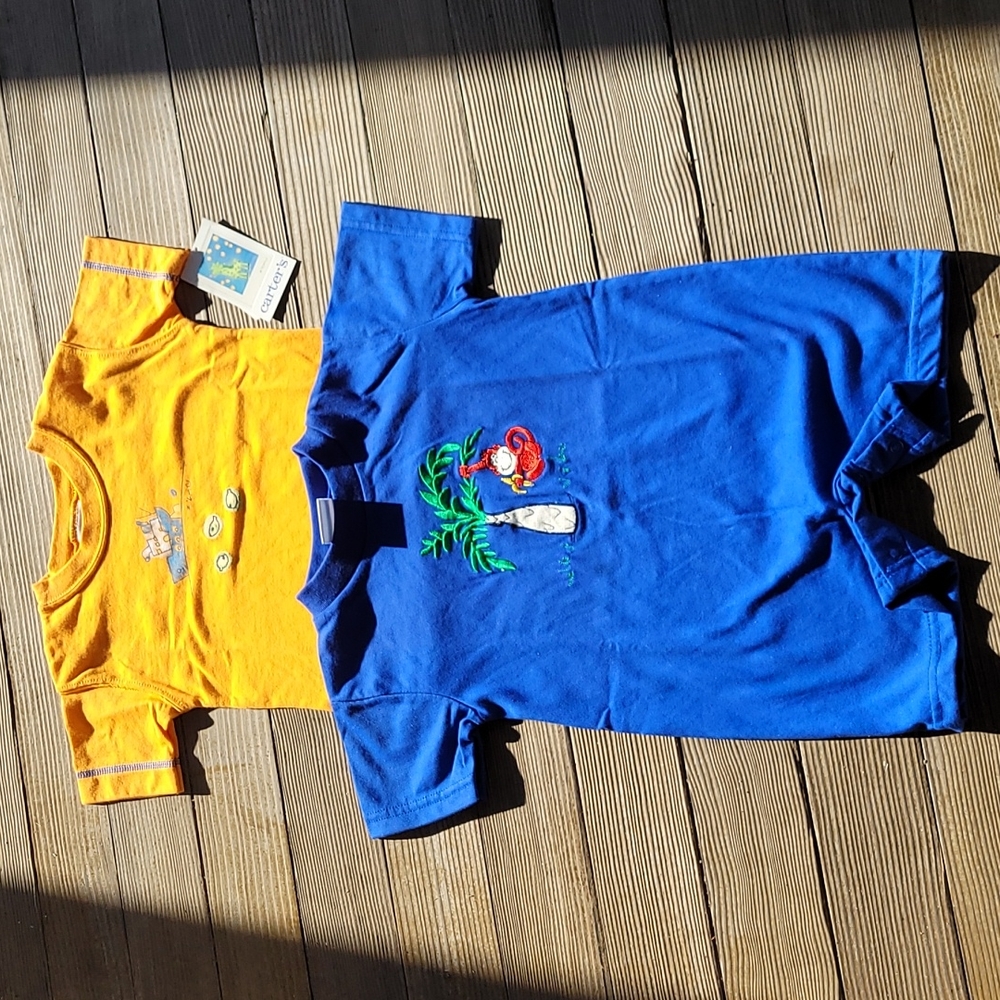 3/$25 NWT 2 Short Sleeve pieces 9-12 month